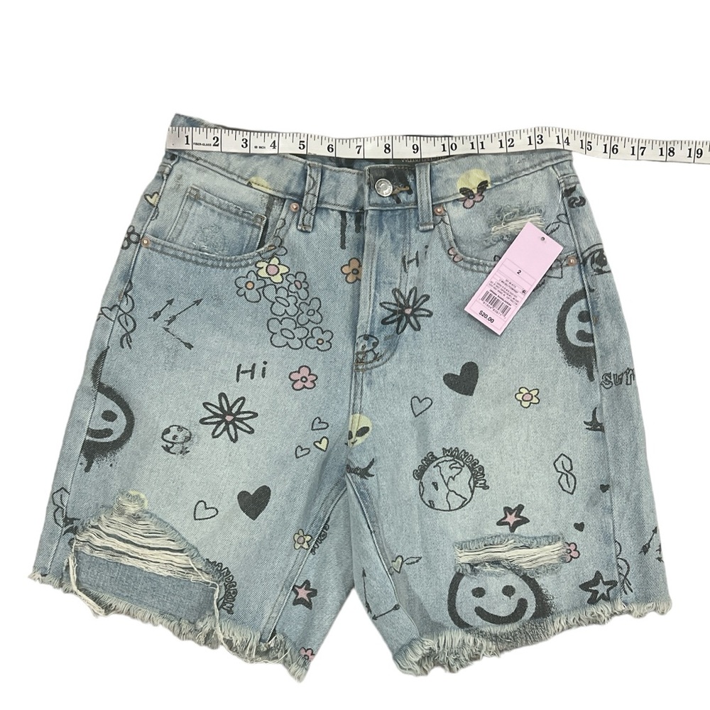 Wild Fable Womens High-Rise Wide Leg Bermuda Doodle Print Jean Shorts - Picture 3 of 10
